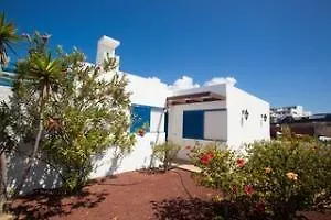 De La Marina Villa
